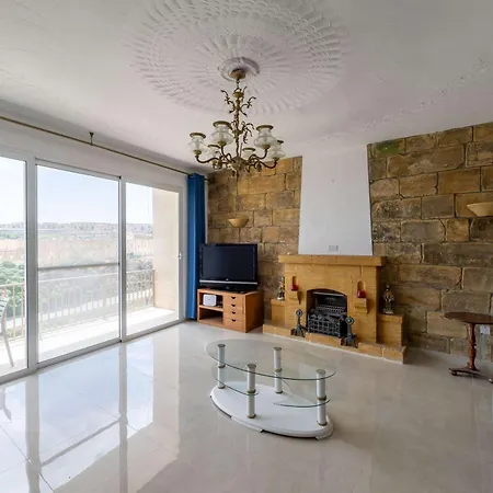 3bdr Flat With Views - No Lift