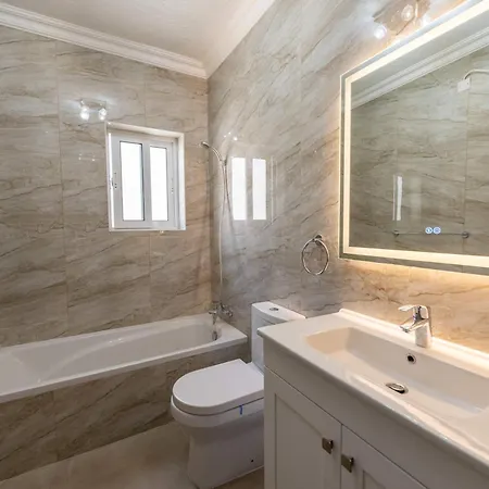 3bdr Flat With Views - No Lift Ghajnsielem