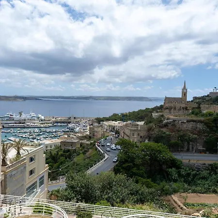 3bdr Flat With Views - No Lift